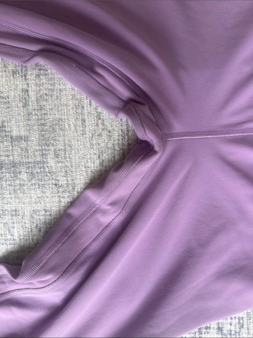 lululemon athletica Lavender High-Rise Leggings- size 4 - Picture 3 of 3